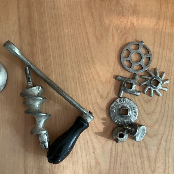 Vintage Cast Iron Food Chopper Maxwells K no10 - Picture 7 of 16